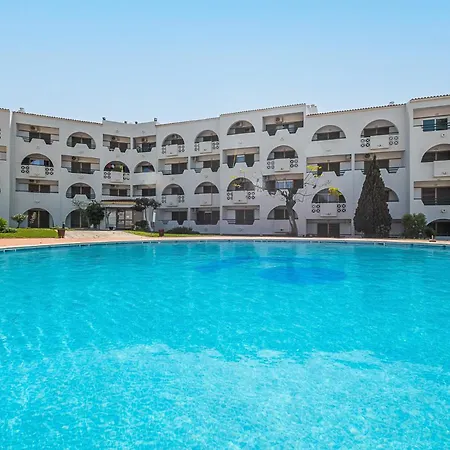 #081 1br Vale Mangude Pool & Location *